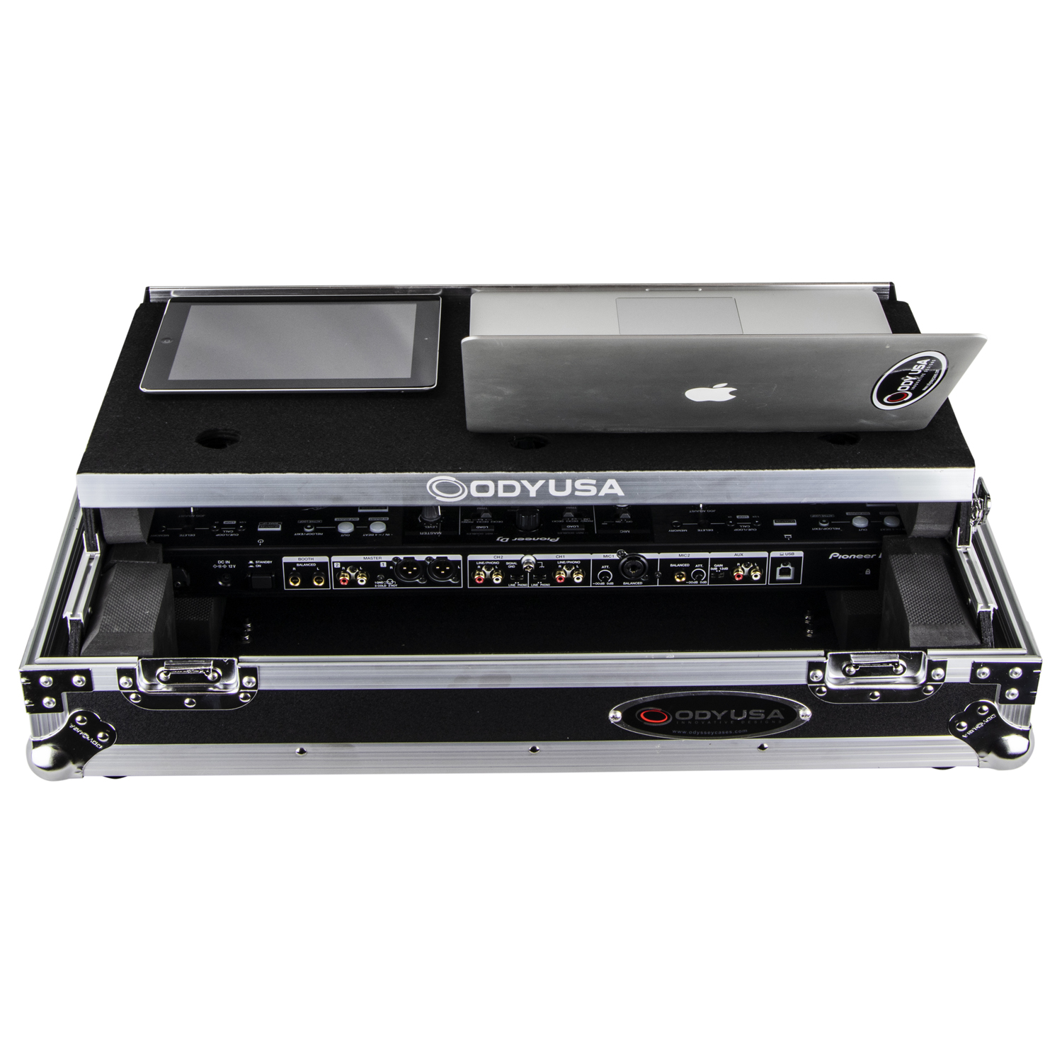 Pioneer DDJ-800 / XDJ-RR Flight Case with Bottom 1U Rack Space and Glide Platform - Image 4